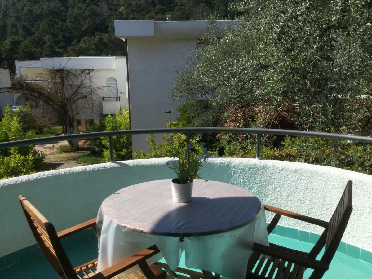 Residence I Faraglioni Mattinata Kültér fotó